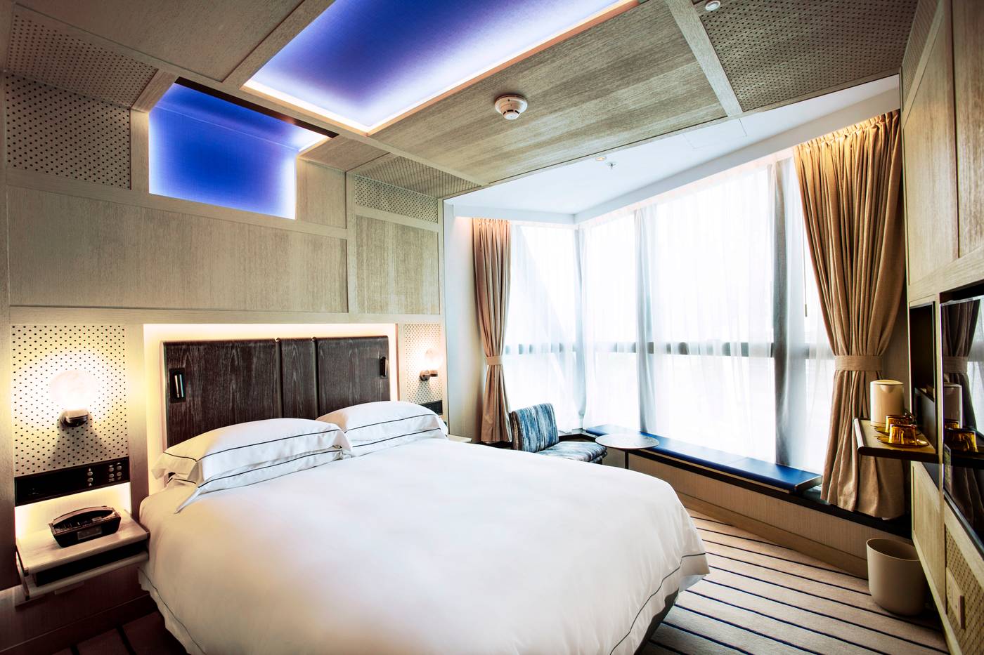 The Emperor Hotel-Hong Kong – China-Hong Kong-Room-6