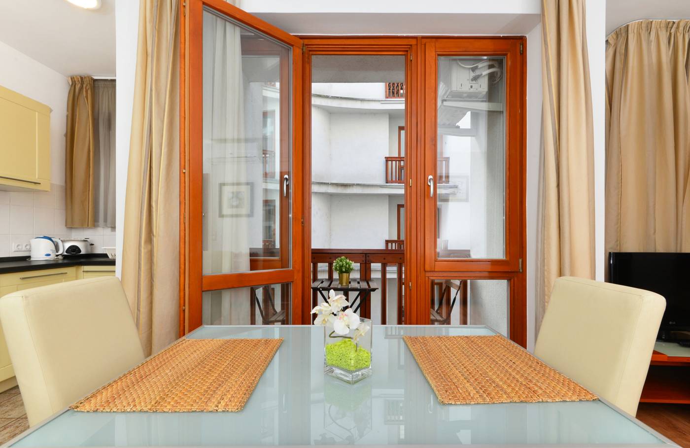 Lord-Residence-Room-4