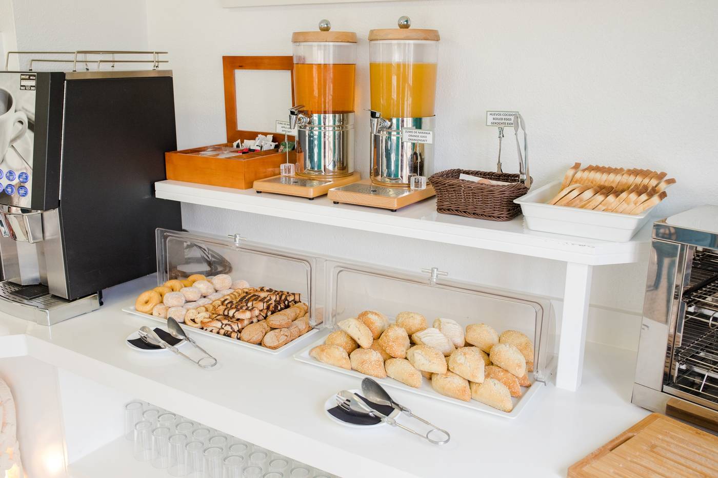 Los-Dragos-Del-Norte-Restaurant-32