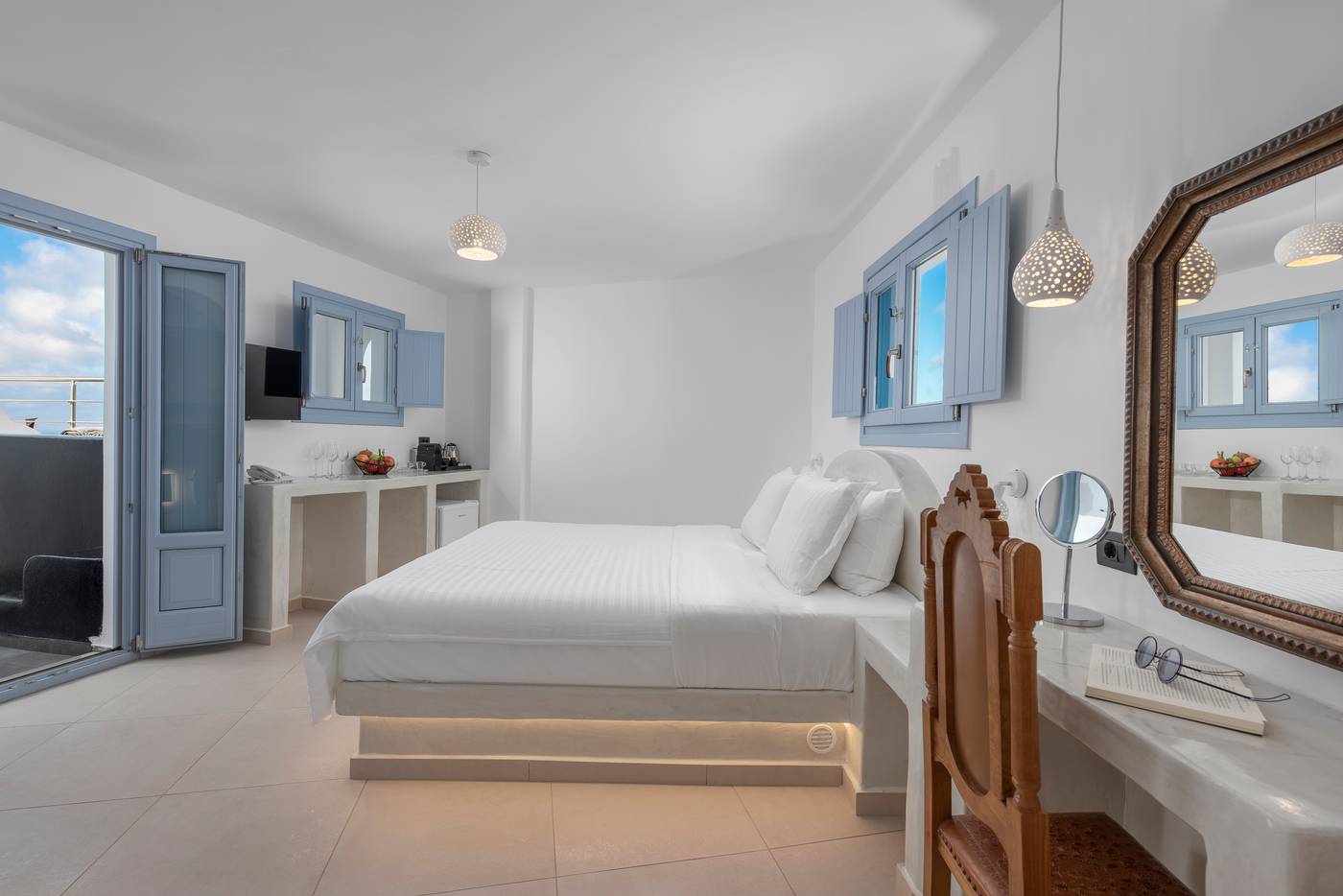 Sole-D-Oro-Luxury-Suites-Room-35