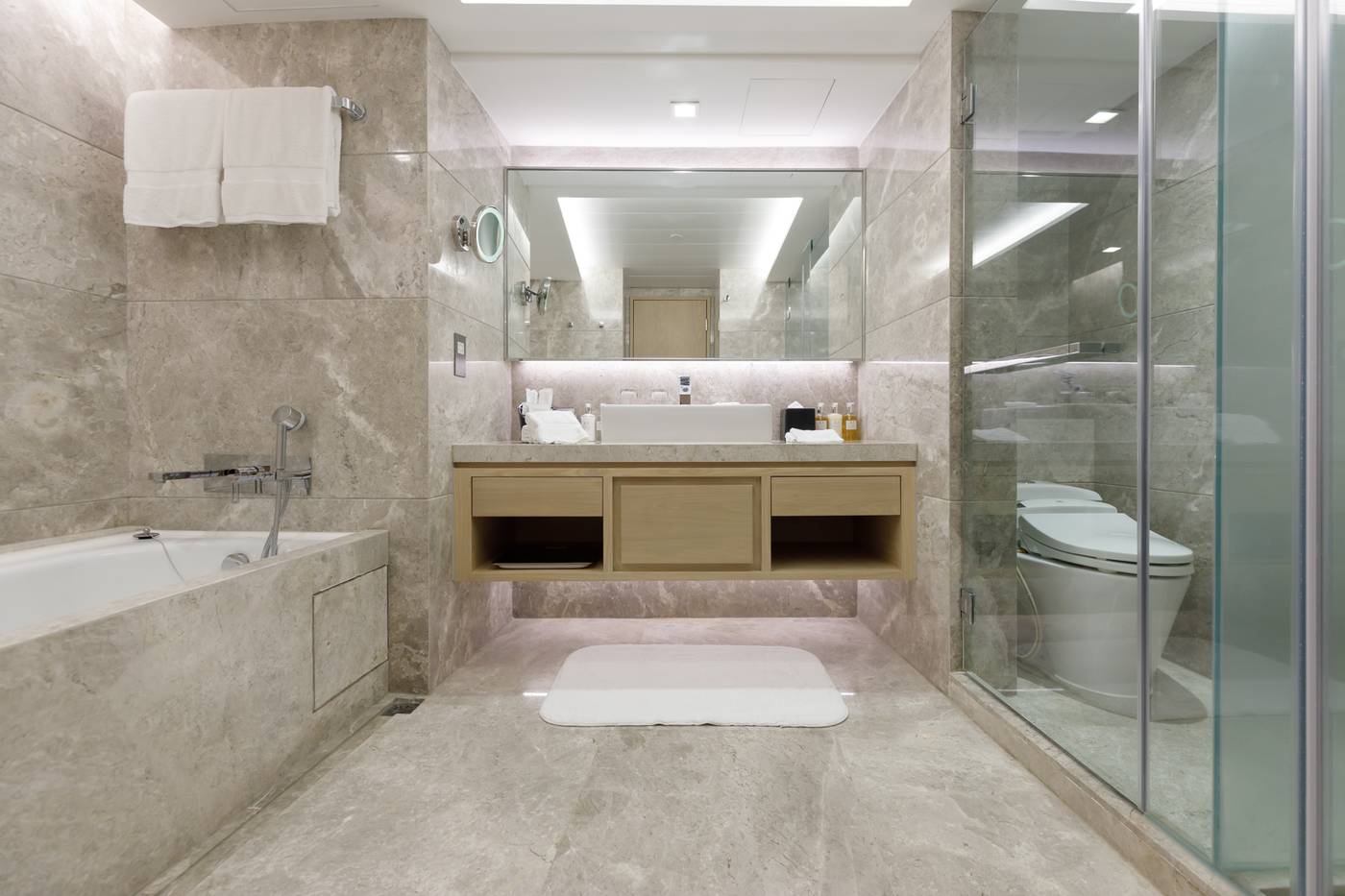 New-World-Millennium-Hong-Kong-Hotel-Room-46