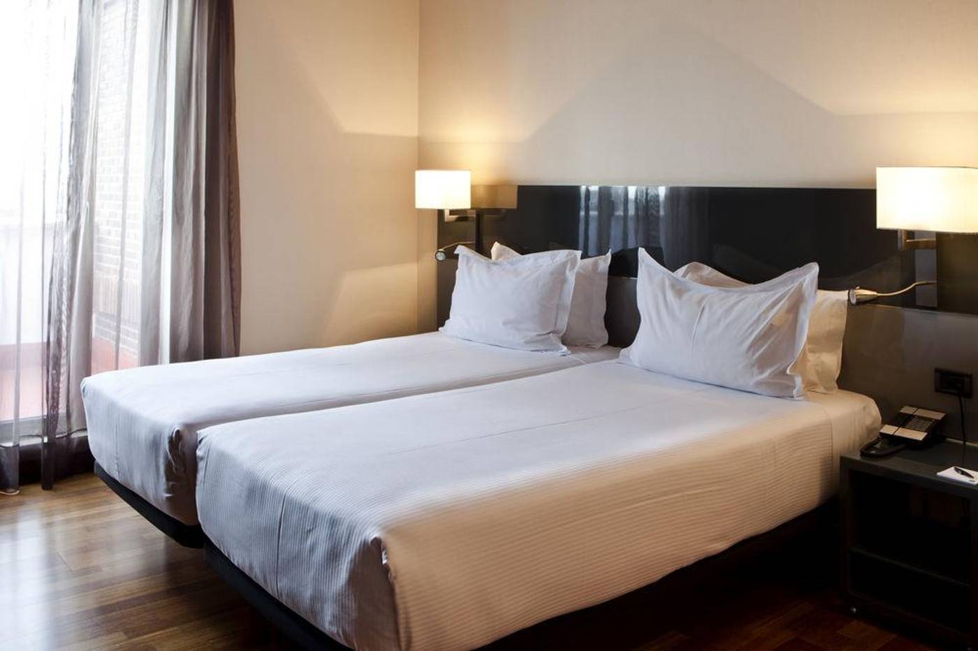 AC-Madrid-Avendia-de-America-General-view-30