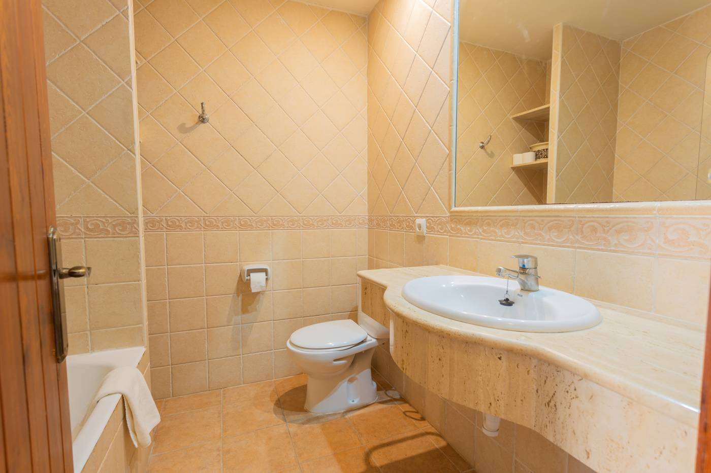 Son-Bou-Gardens-Room-72