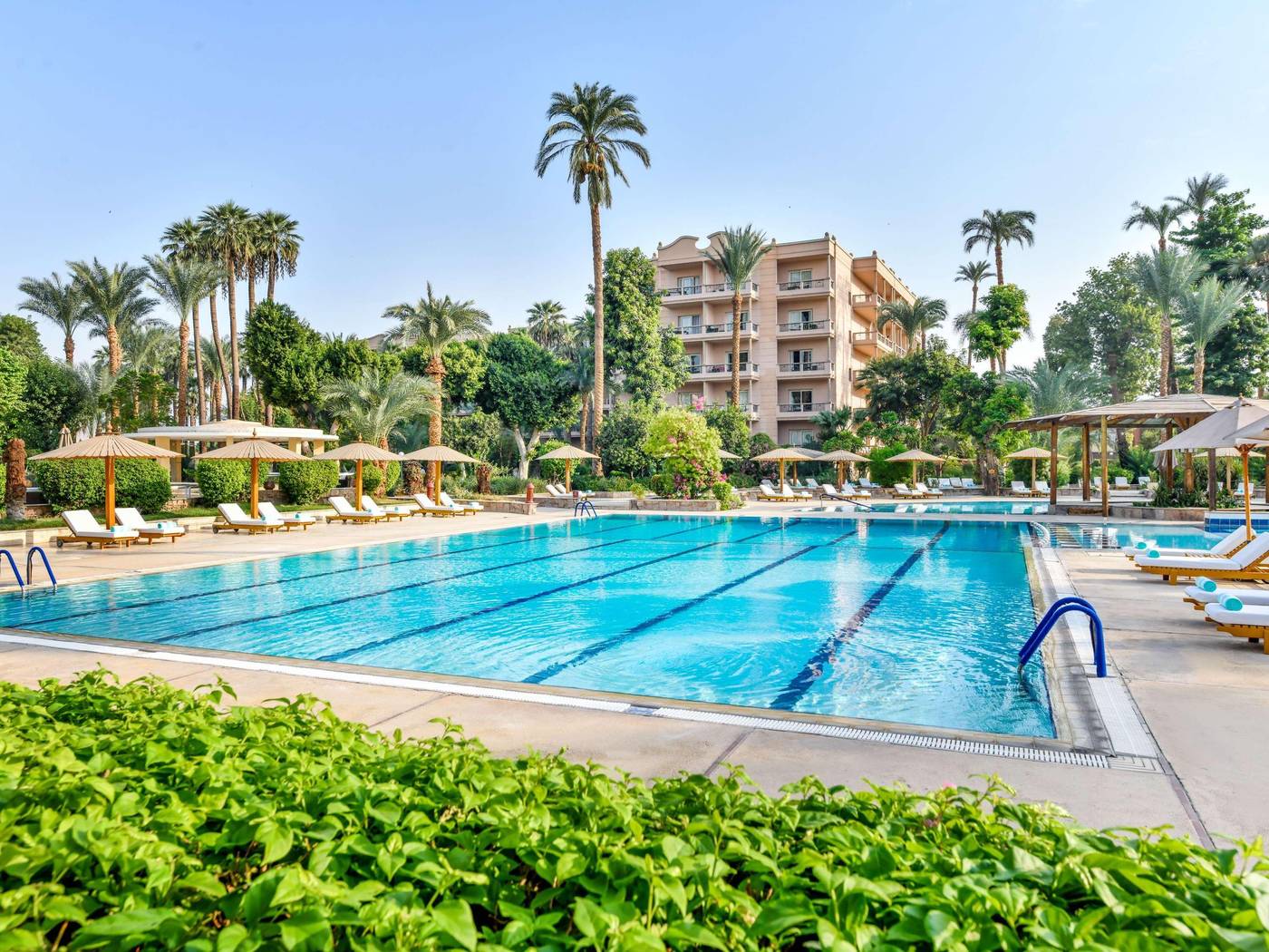 Pavillon-Winter-Luxor-Pool-58