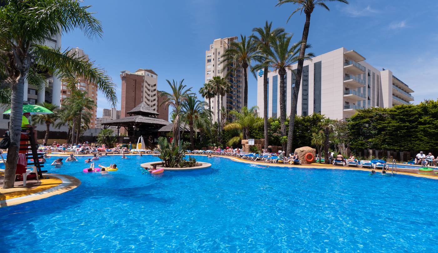 MedPlaya-Flamingo-Oasis-Pool-3