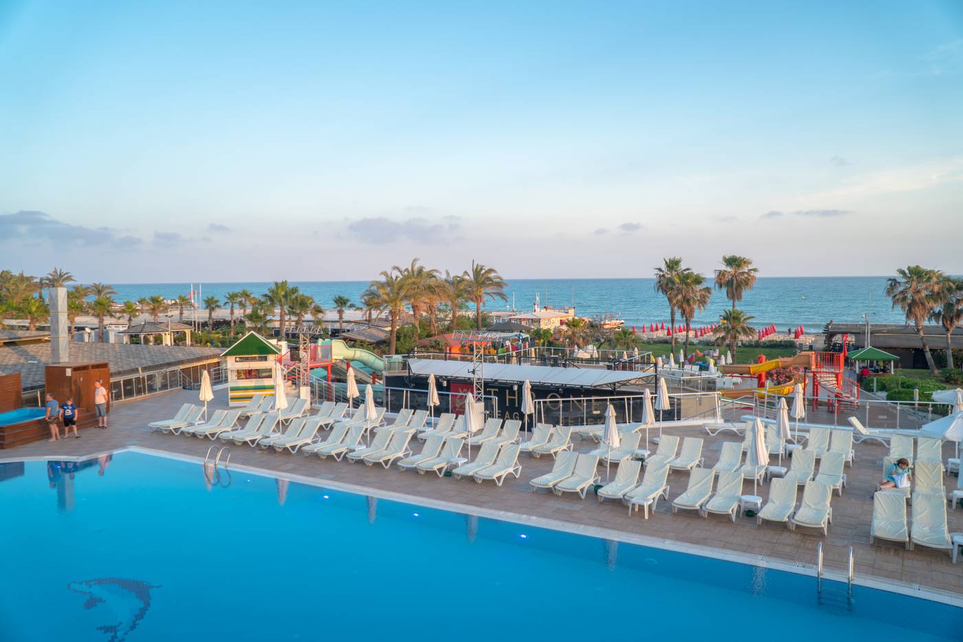Throne-Sea-Gate-Belek-Hotel-Pool-16