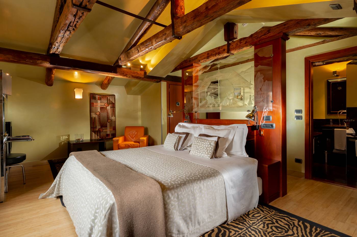 Ca--Pisani-Hotel-Room-28