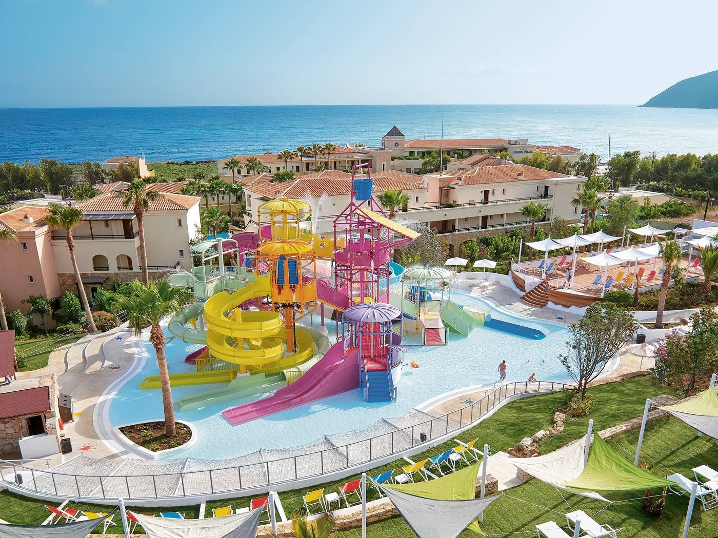 Grecotel-Marine-Palace---Aqua-Park-Sports-and-Entertainment-18