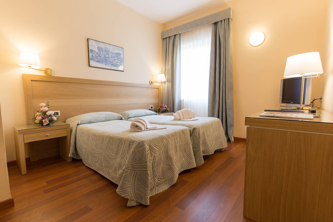 Villa-Esperia-Room-16