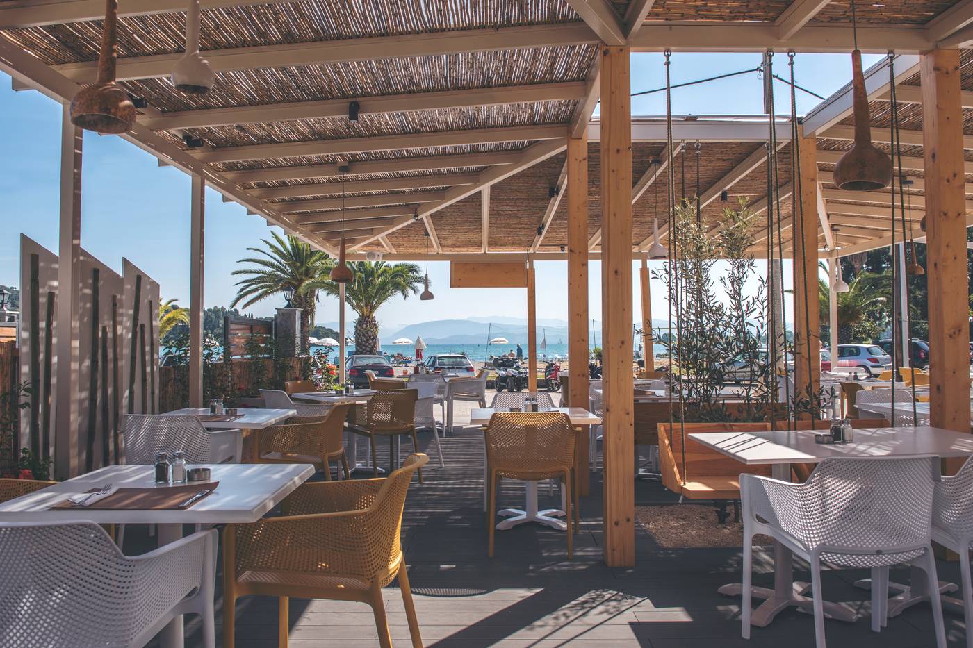 Iliada-Beach-Restaurant-62