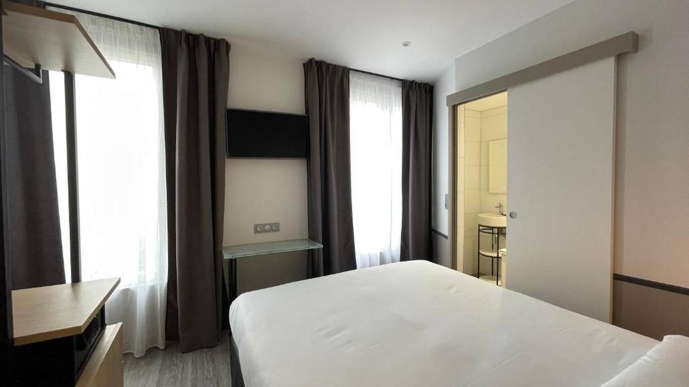 Hotel-La-Folie-des-Pres---Saint-Germain-des-Pres-Room-21
