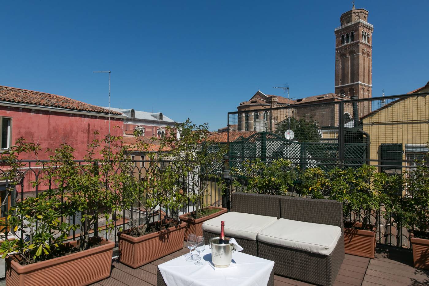 Hotel-Pantalon-General-view-19