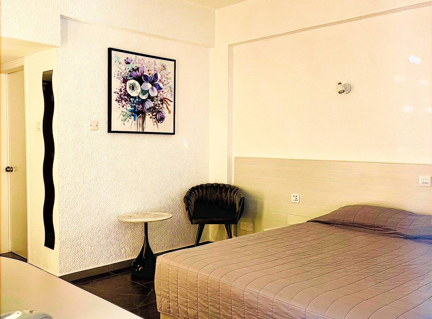 Sveltos-Hotel-Room-34