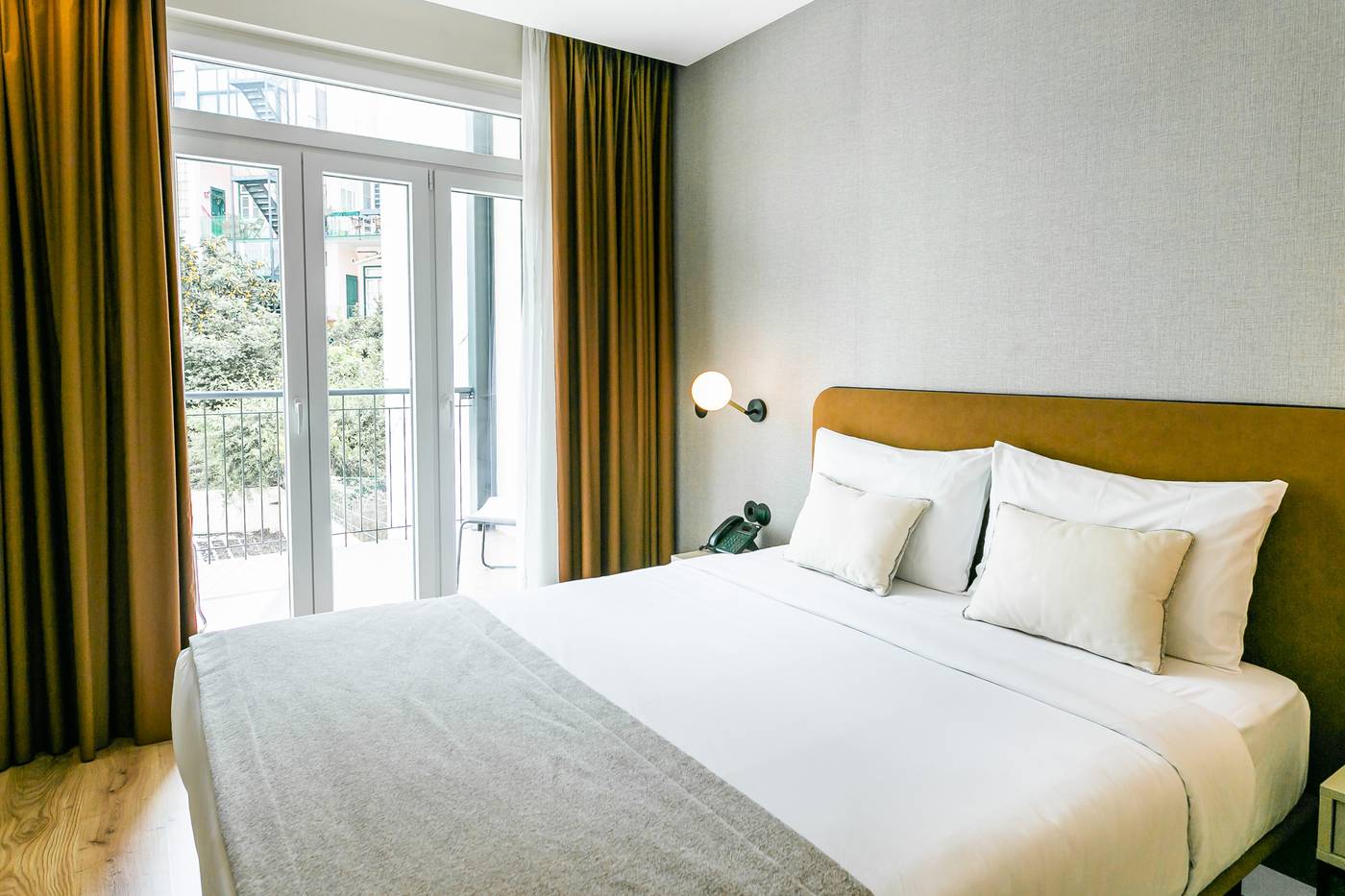 Lx-SoHo-Boutique-Hotel-by-RIDAN-Hotels-Room-11