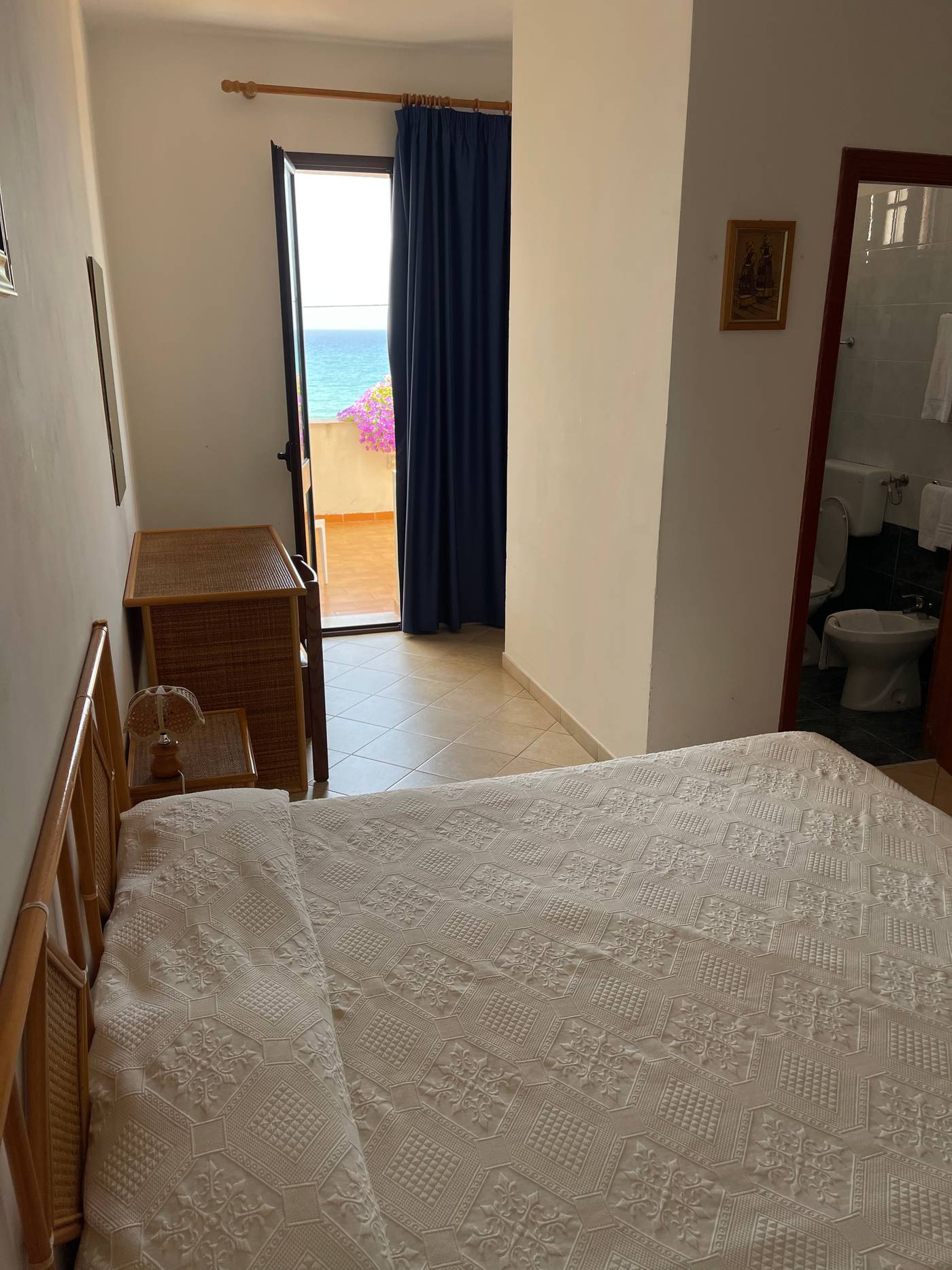 Hotel-Miramare-Garzia-Room-10