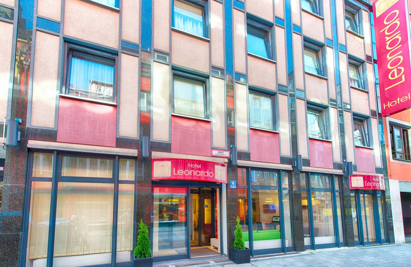 Leonardo-Hotel-Munchen-City-Center-General-view-4