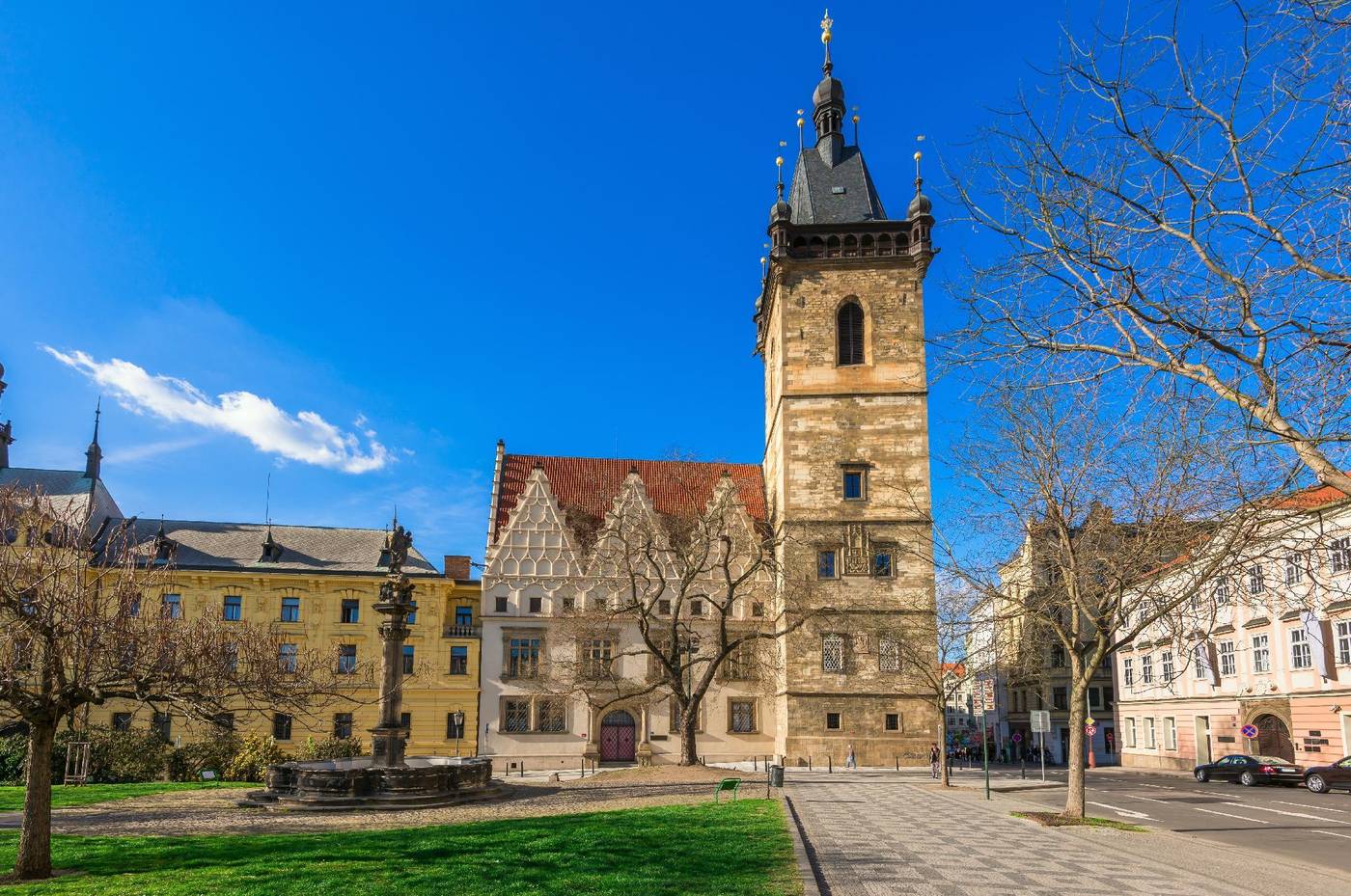Radisson-Blu-Hotel-Prague-General-view-2