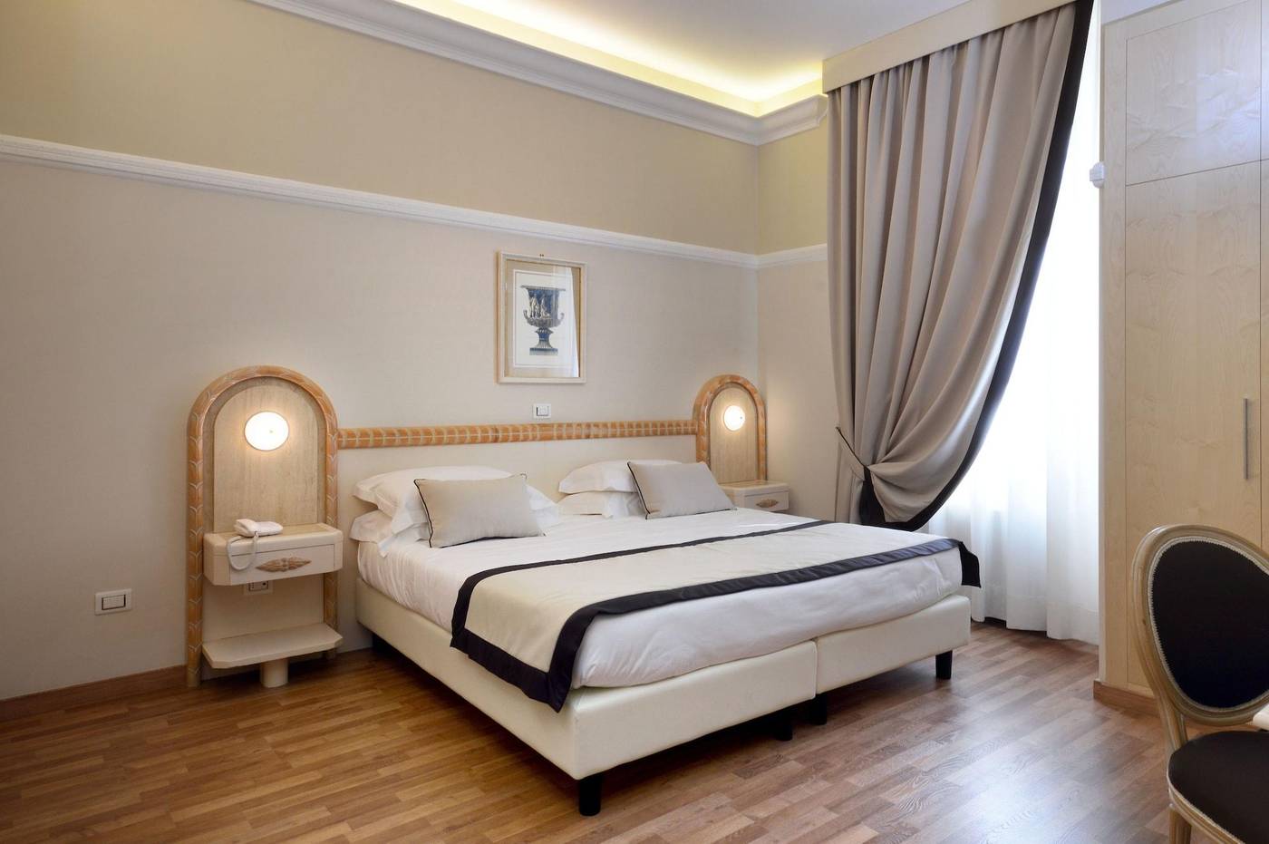 Grand-Hotel-Vittoria-Room-16