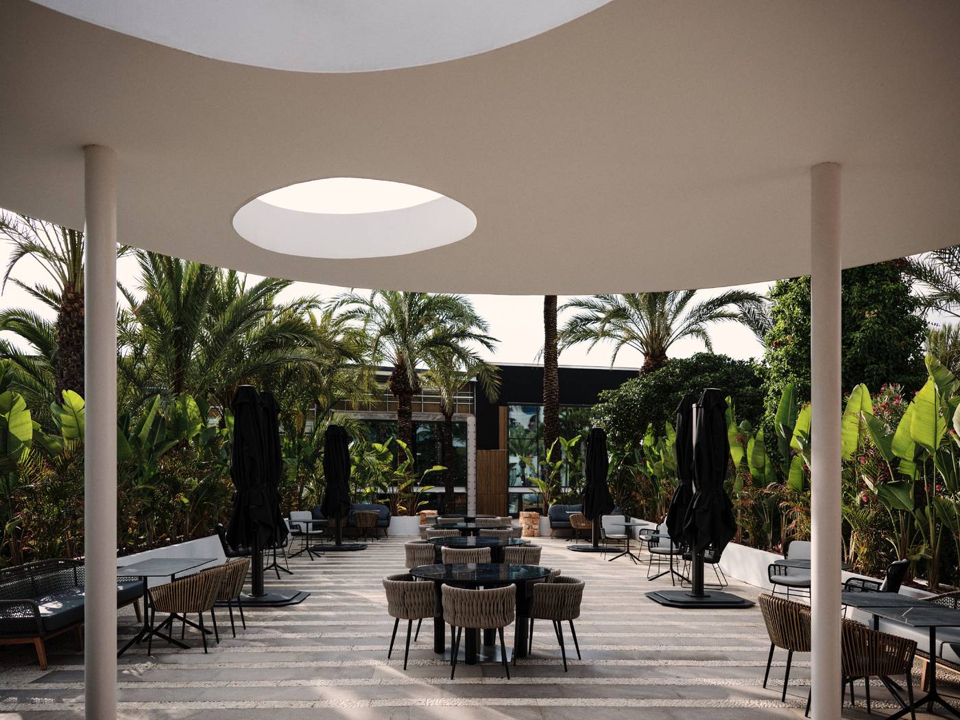 Ushuaia-Ibiza-Beach-Hotel-Restaurant-9