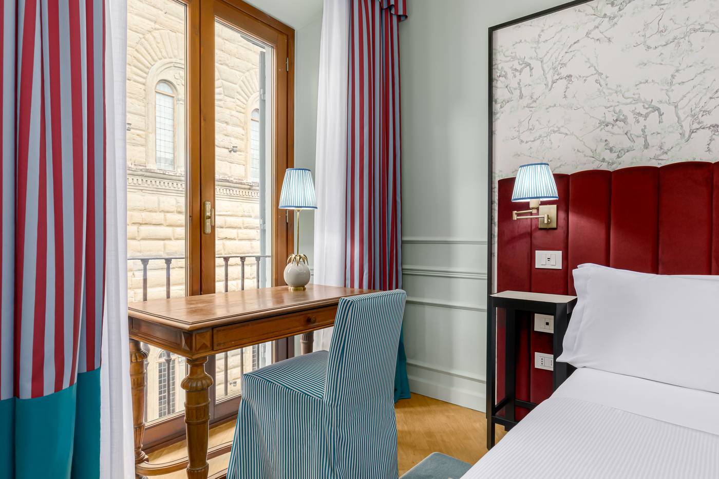 Room-Mate-Isabella-Room-4