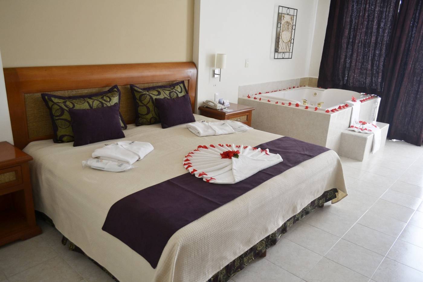 Golden Parnassus Resort & Spa - Adults Only