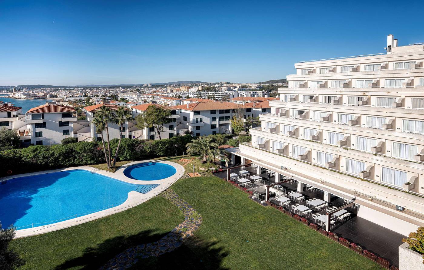 Melia-Sitges-Pool-5