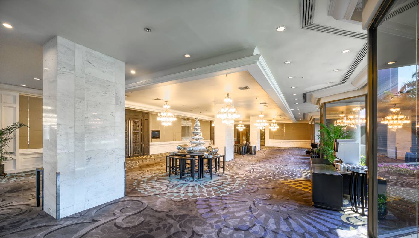 Centara-Grand-at-Central-Plaza-Ladprao-Bangkok-Terrace-17