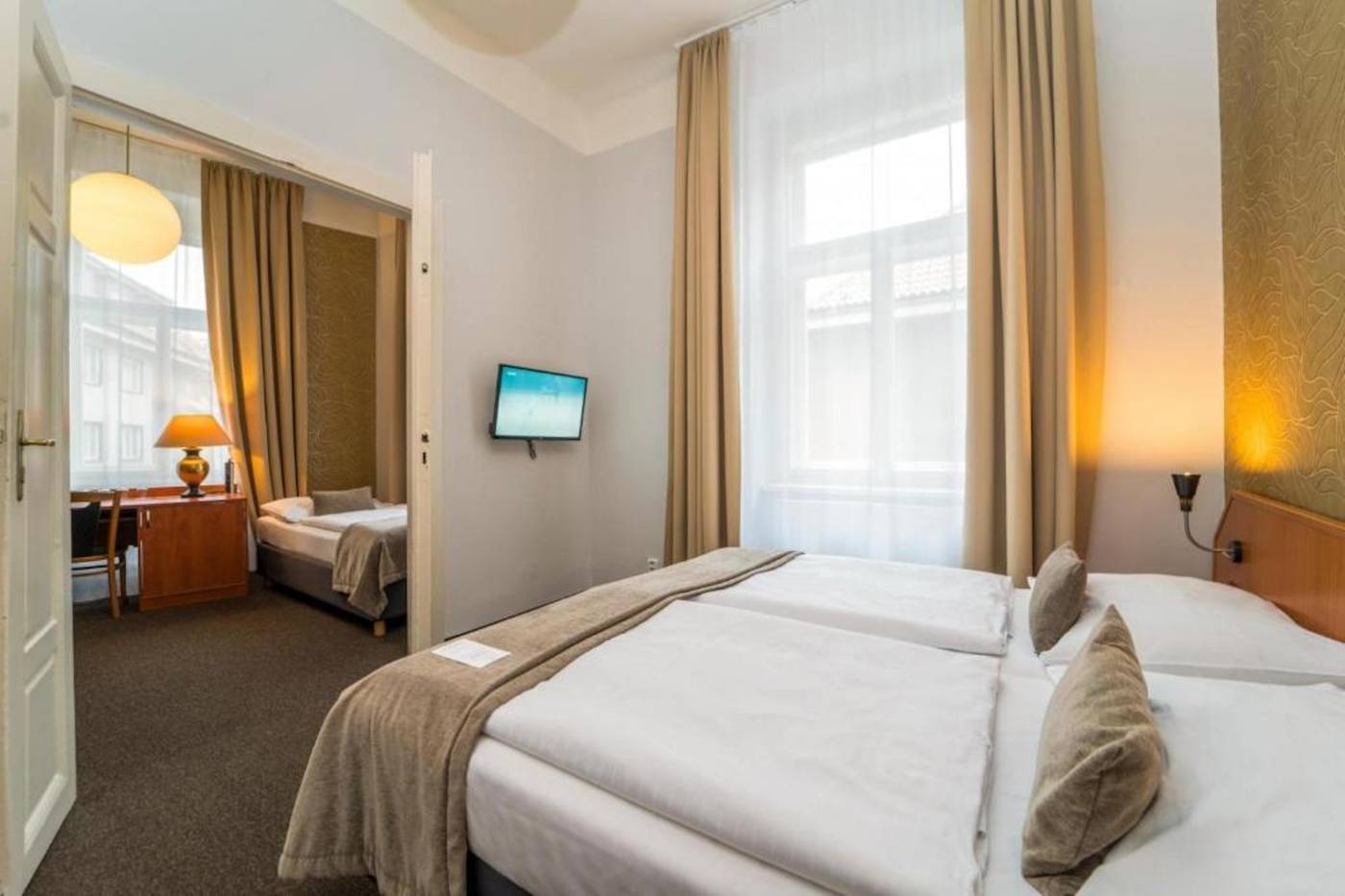 Metropolitan-Old-Town---Czech-Leading-Hotels-Room-18