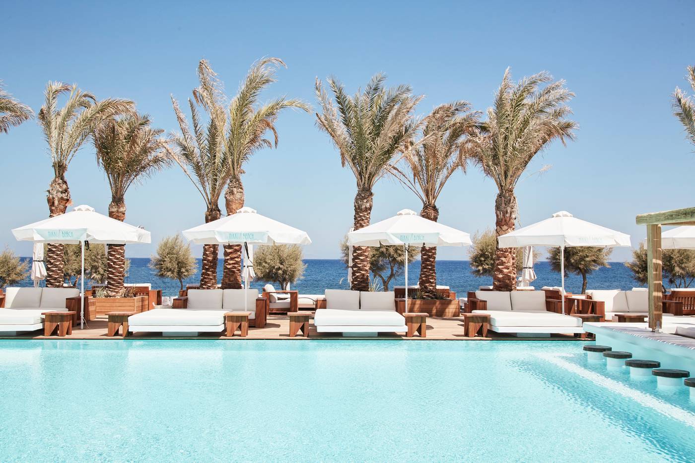 Mediterranean-Beach-Pool-3