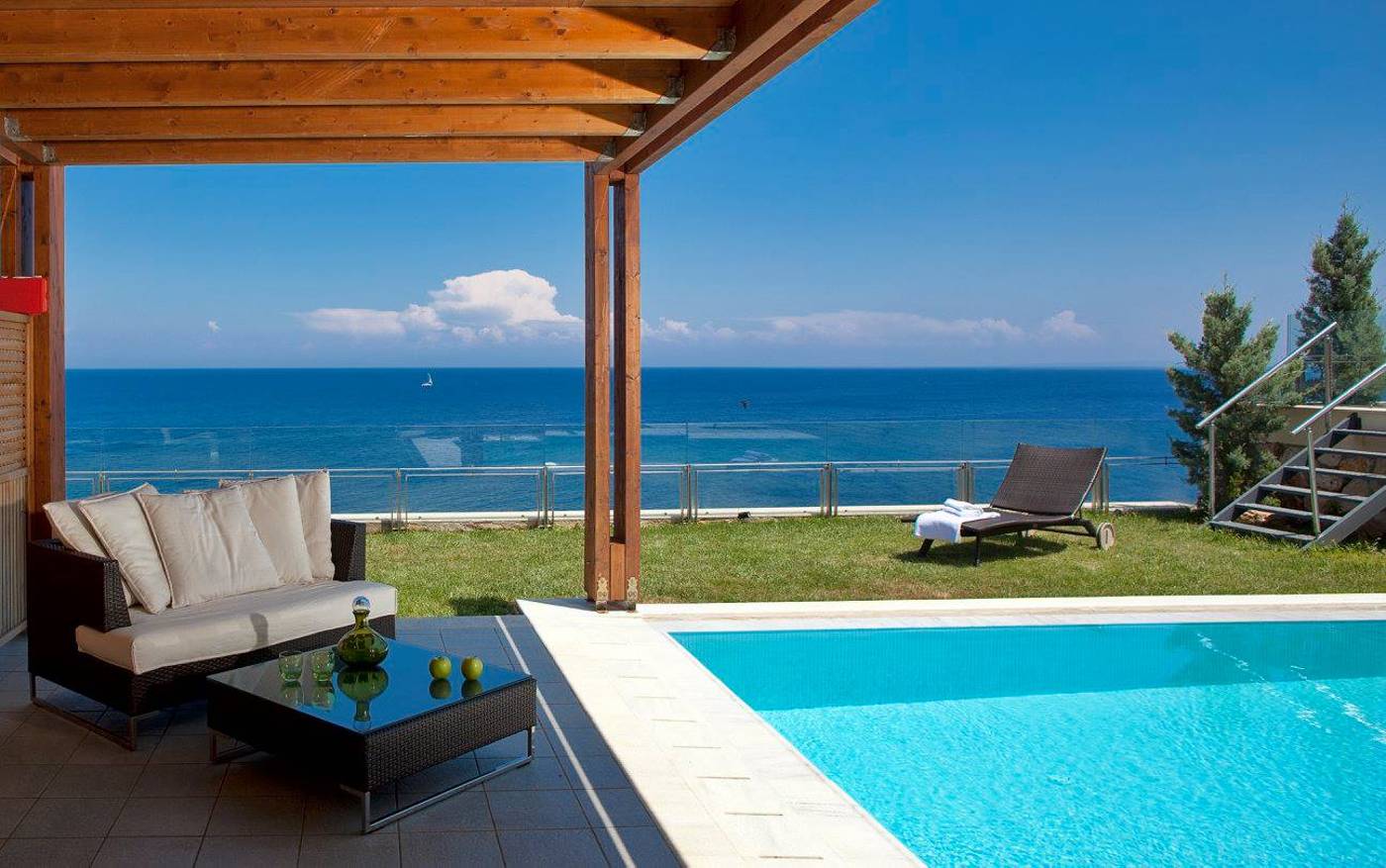 Louis-Apostolata-Island-Resort-Room-47