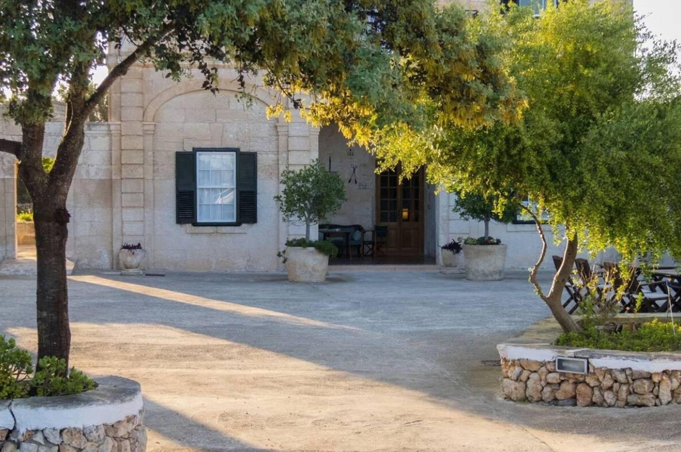 Alcaufar-Vell-Hotel---Restaurant-General-view-10