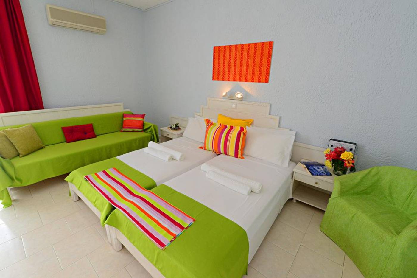 Golden-Star-Room-13