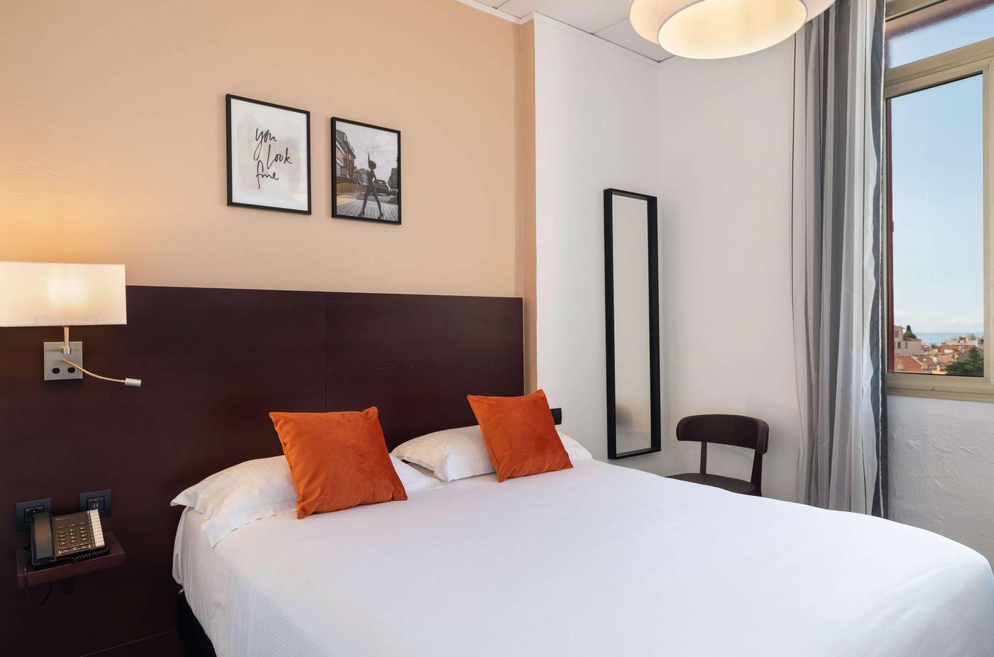 Hotel-Des-Orangers-Room-29