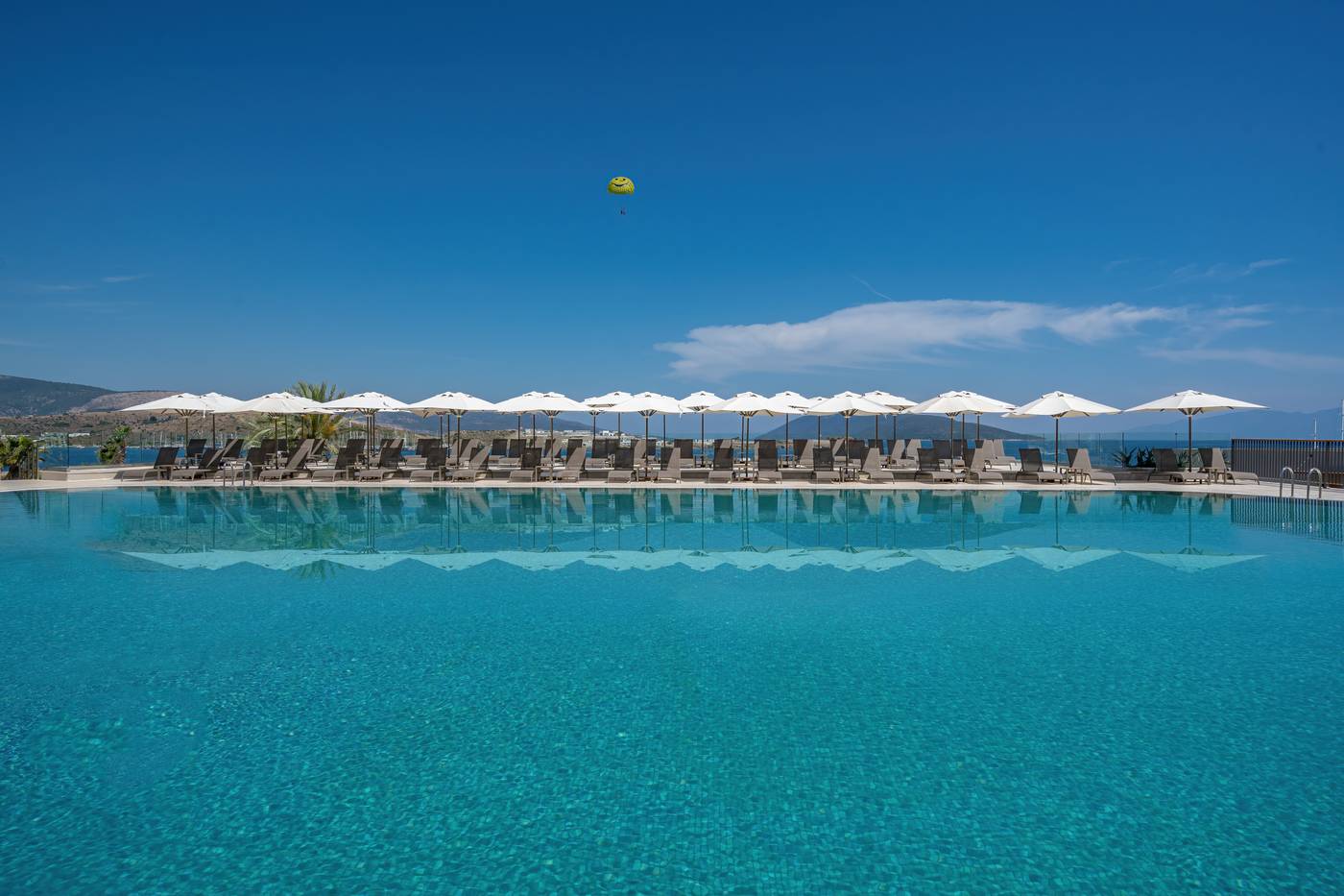 Mirada-Exclusive-Pool-88