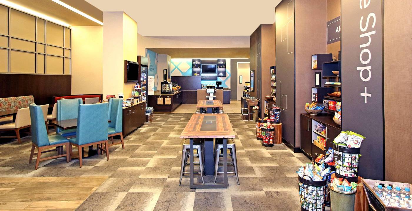 Hilton-Garden-Inn-NY-West-35-Street-Restaurant-6