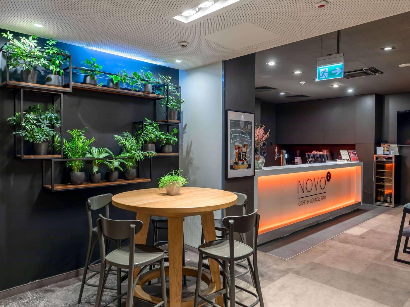 Novotel-Krakow-City-West-Bar-6