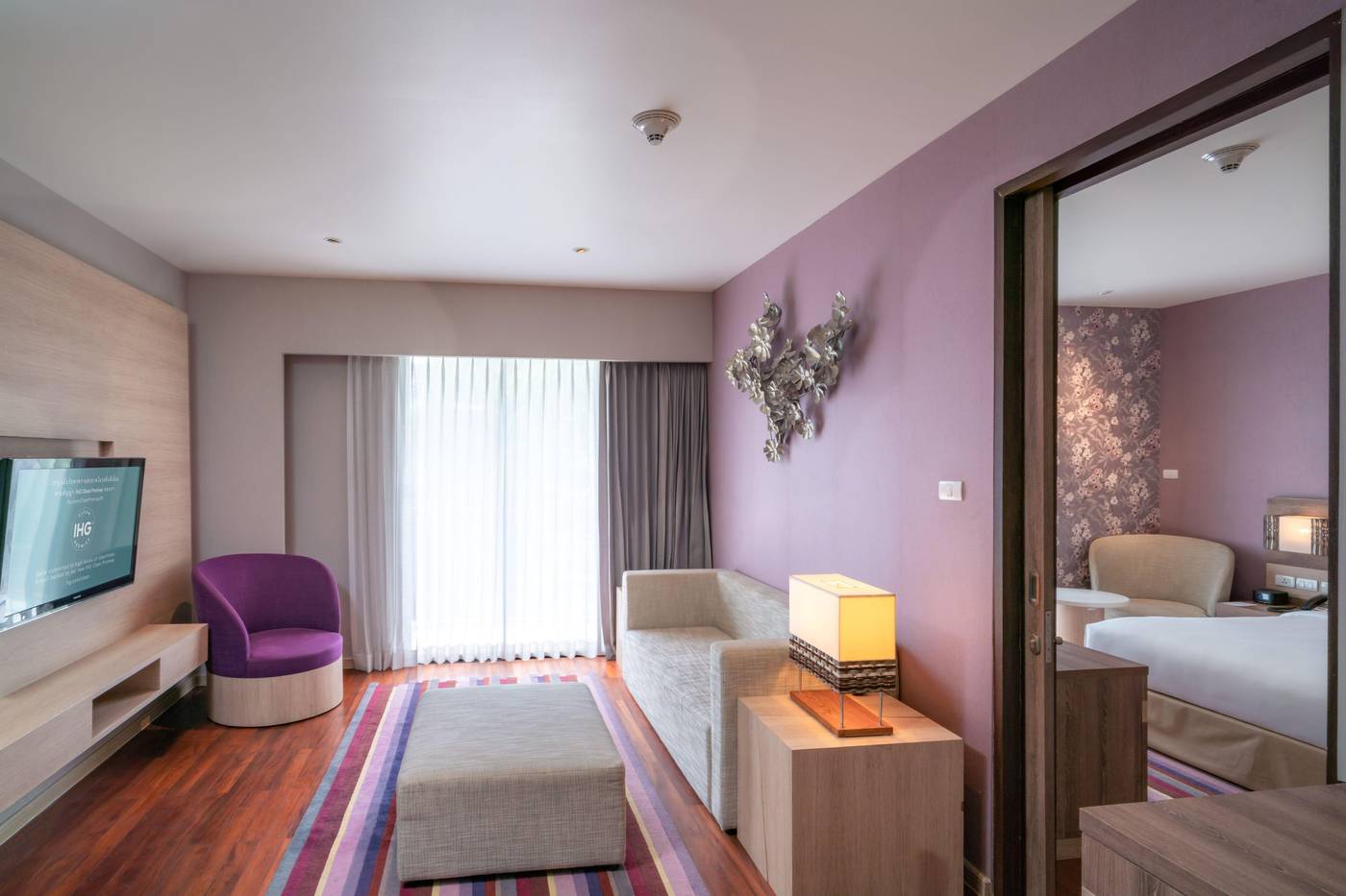 Holiday-Inn-Express-Phuket-Patong-Beach-Central-Room-36