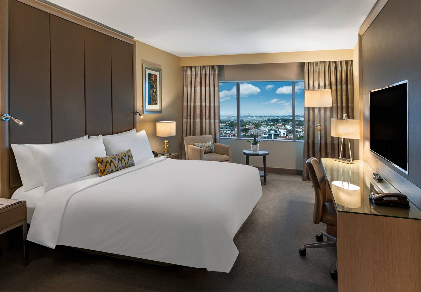 Renaissance-Polat-Istanbul-Room-27