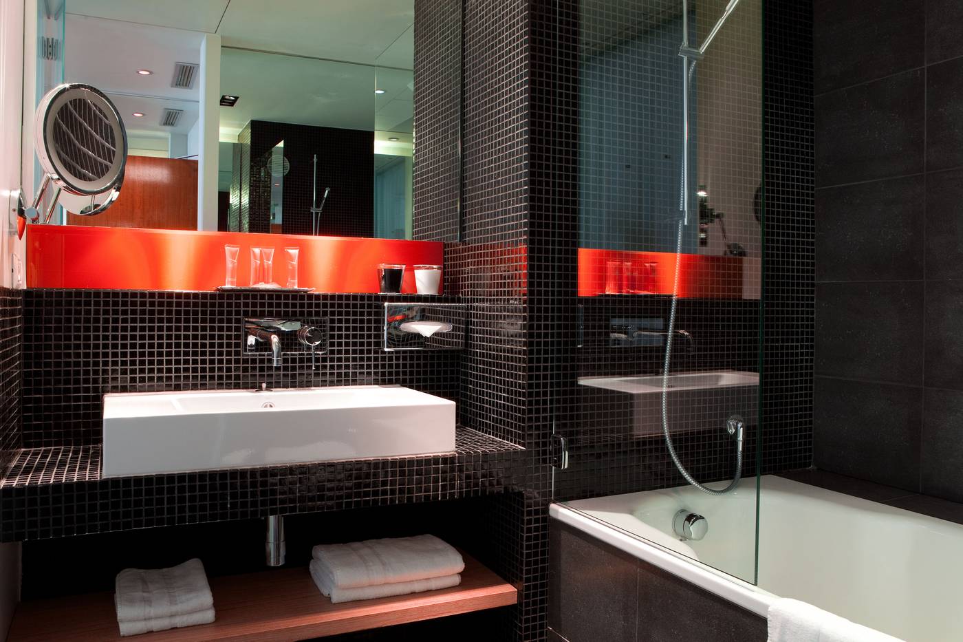 Hotel-Golden-Tulip-Opera-De-Noailles-Room-43