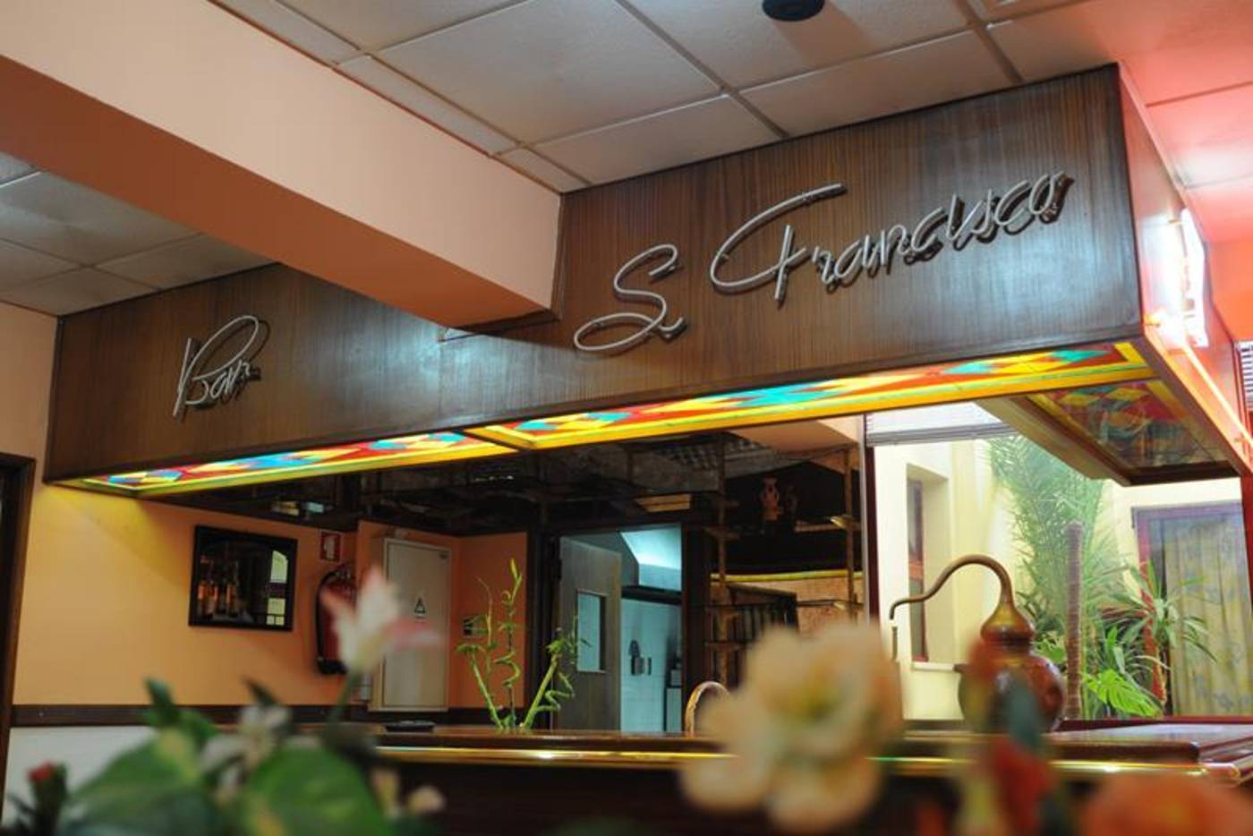 Best-Western-Dom-Bernardo-Restaurant-36