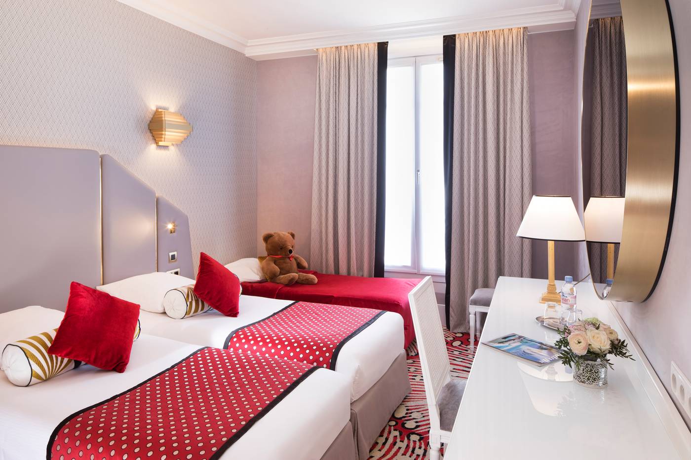 Hotel-Victor-Hugo-Paris-Kleber-Room-29
