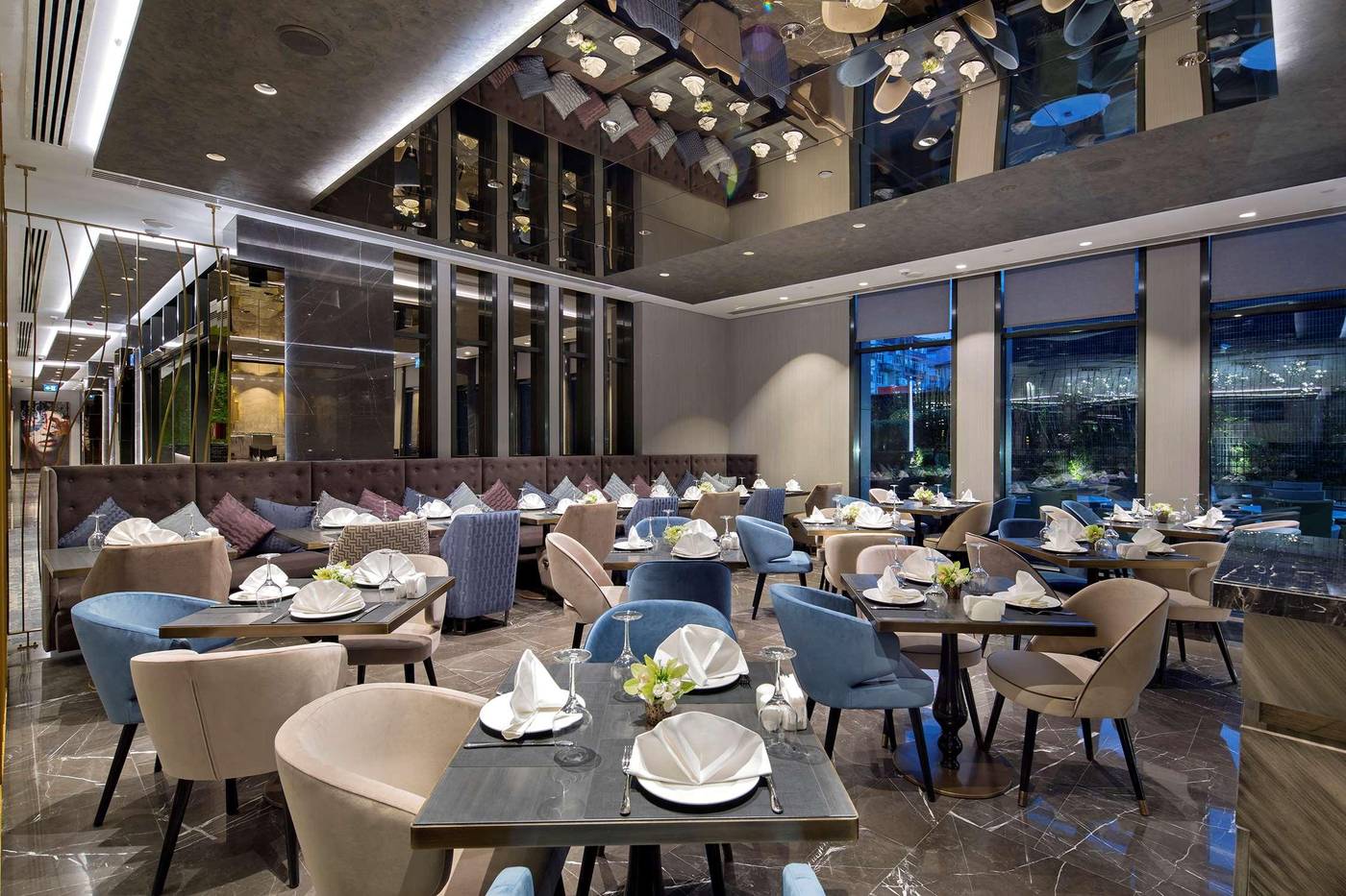 Doubletree-By-Hilton-Istanbul-Piyalepasa-Restaurant-25