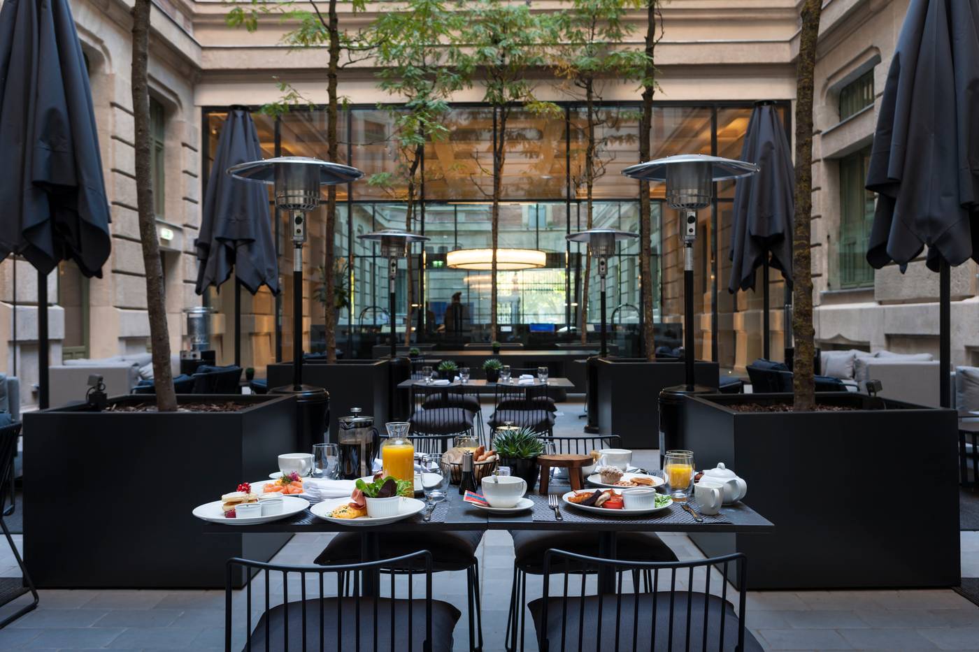 Kozmo-Hotel-Suites---Spa-Terrace-39