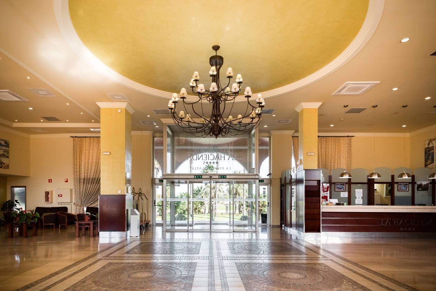 Ohtels-La-Hacienda-Lobby-46