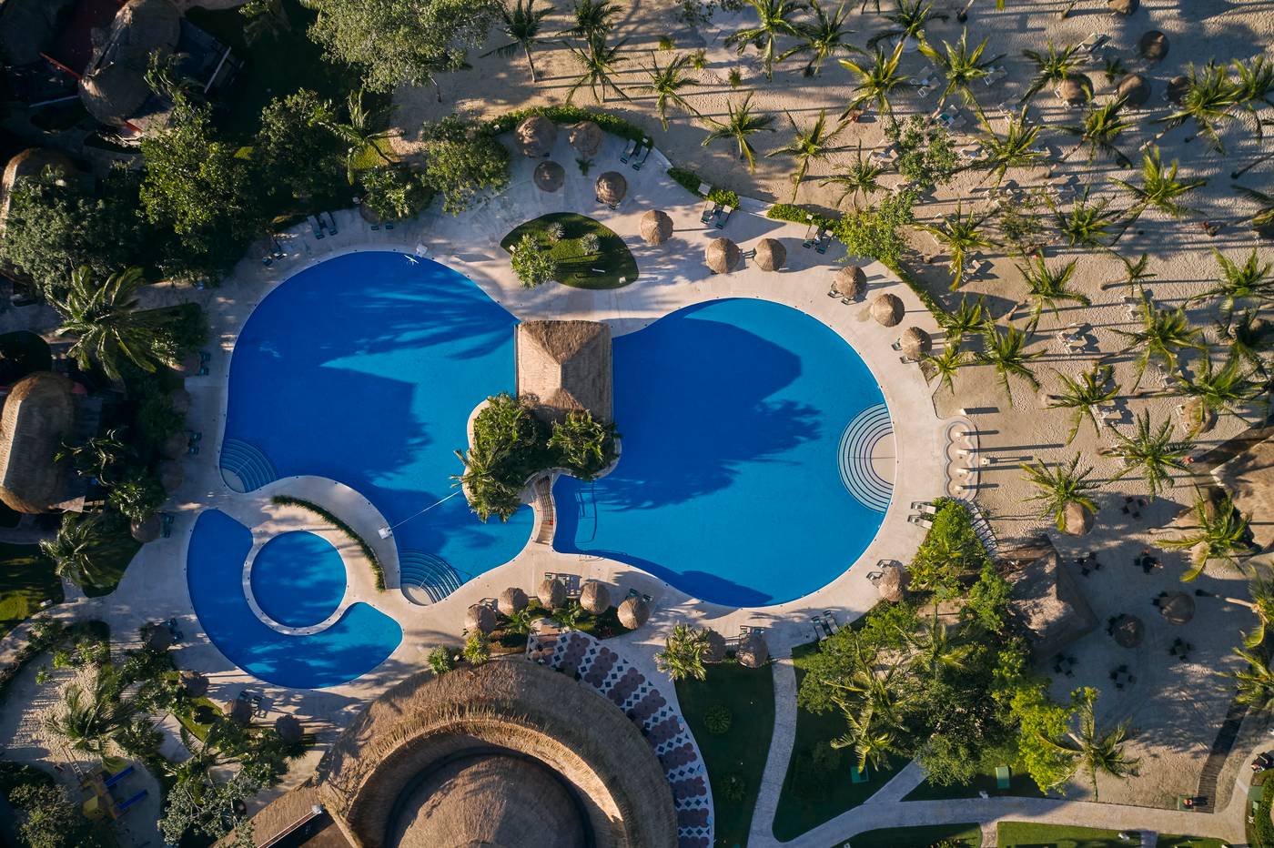 Iberostar-Cozumel-All-Inclusive-Pool-1