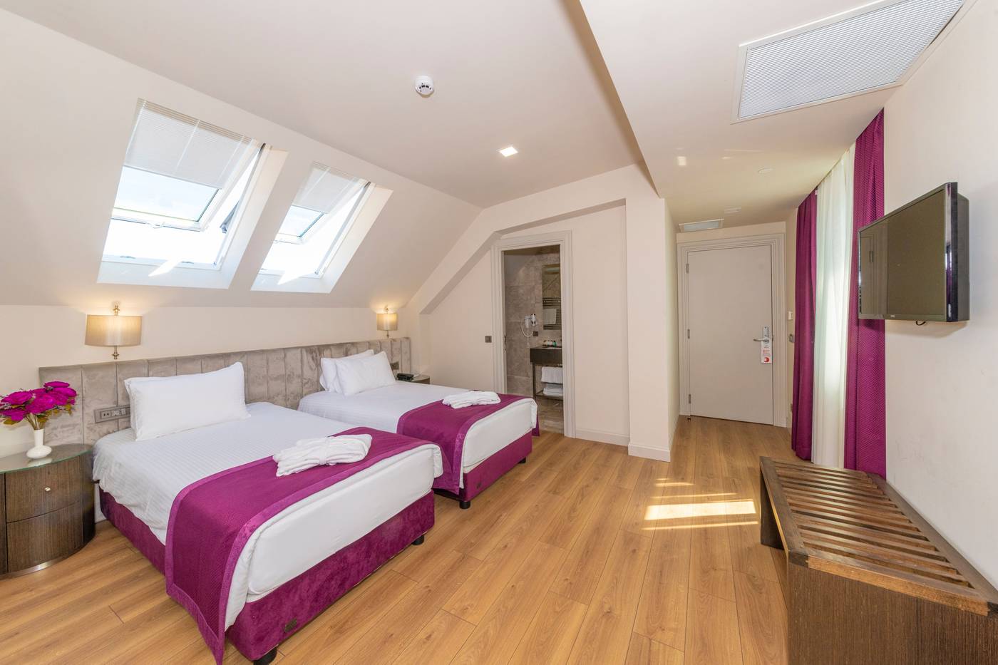 The-Beyaz-Saray-Hotel-Room-28