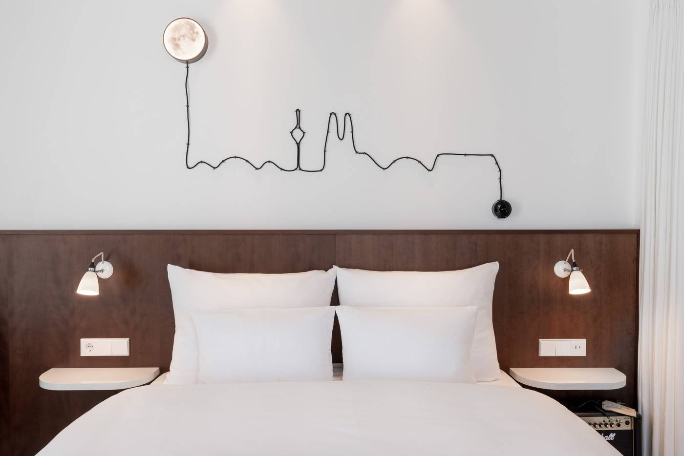 Ruby-Ella-Hotel---Bar-Room-23