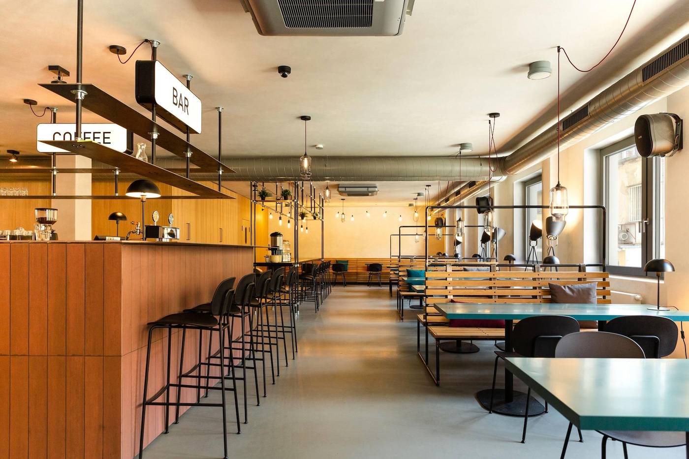 Miss-Sophie-s-Downtown-Bar-14