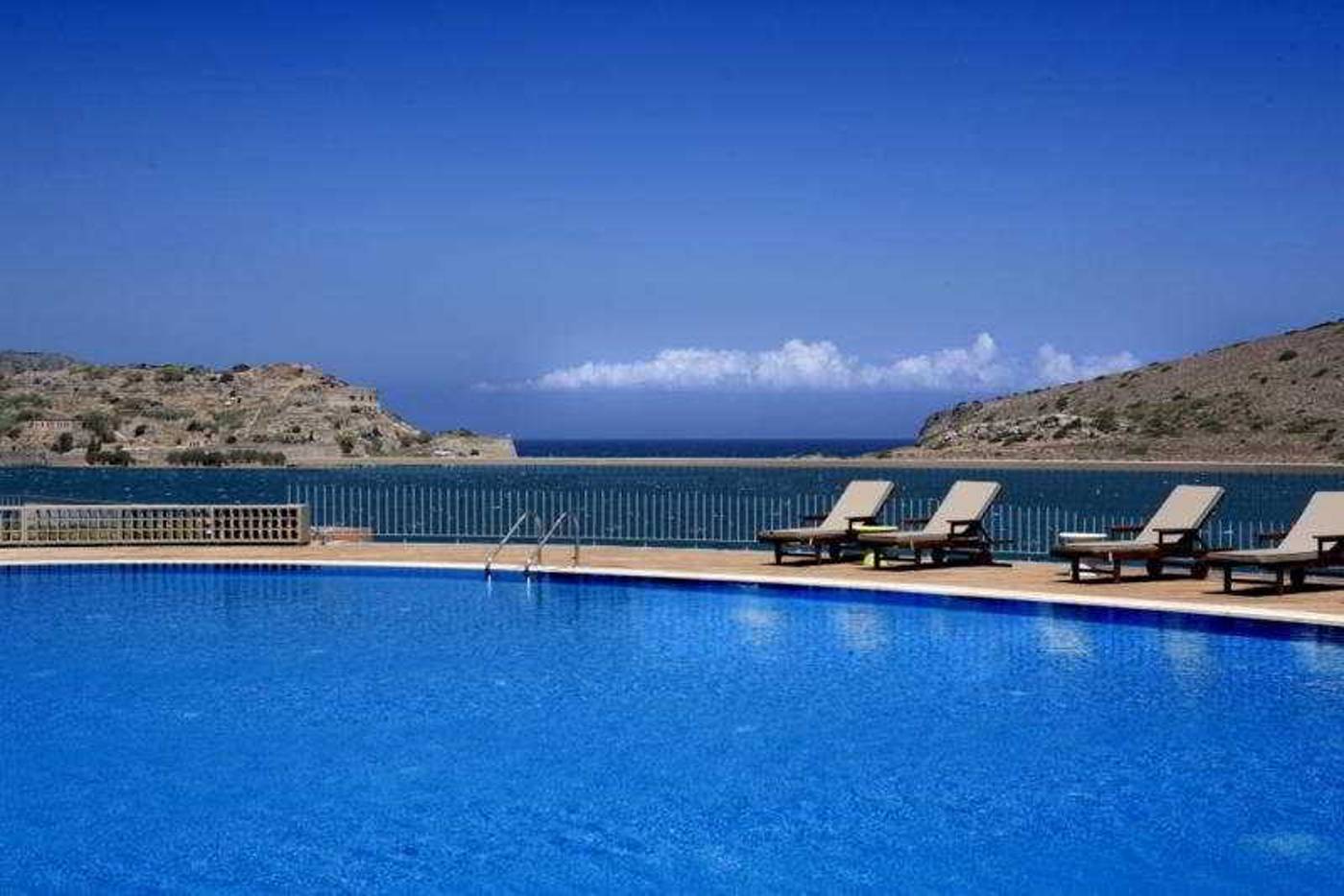 Domes-of-Elounda--Autograph-Collection-Pool-2