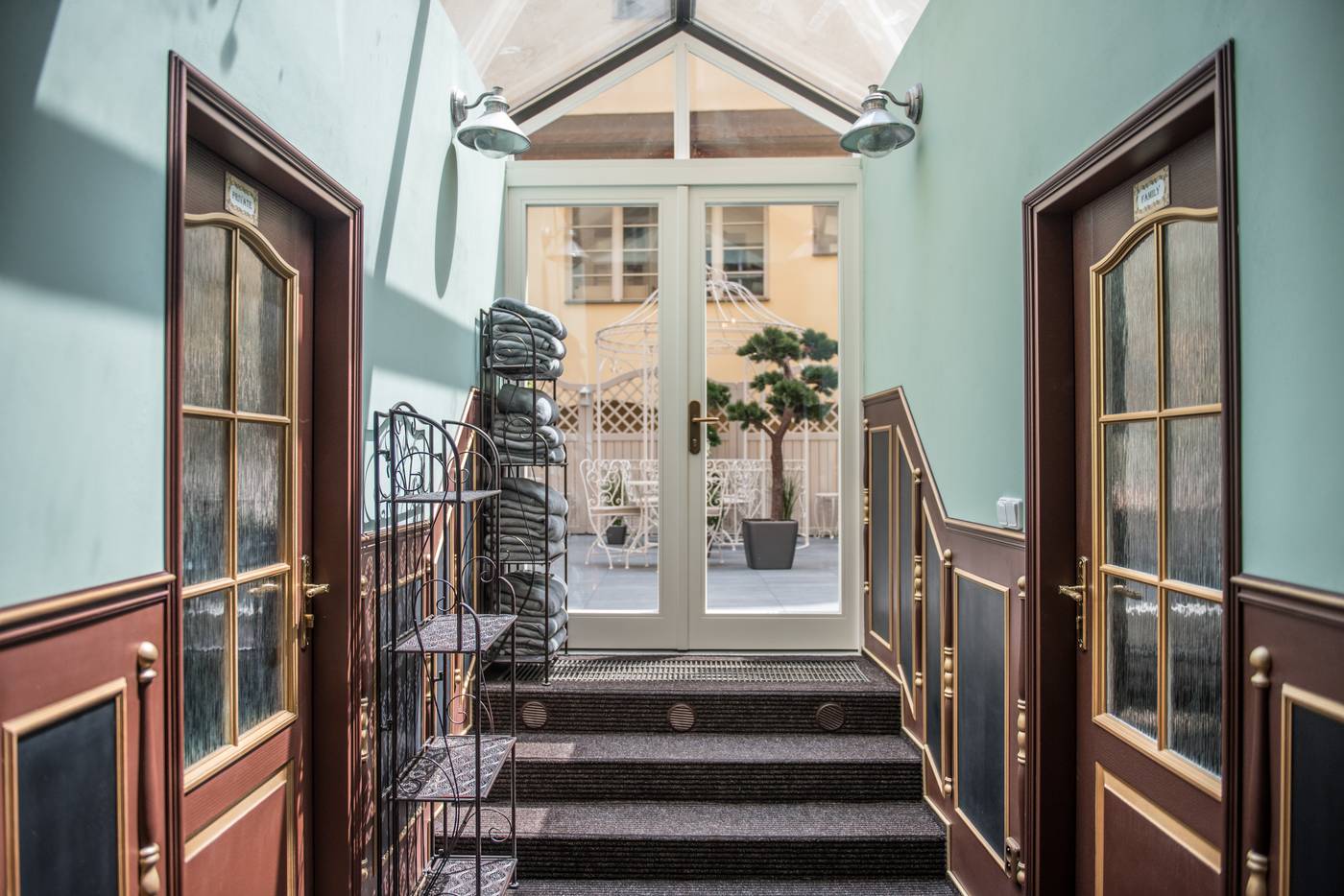 Hastal-Hotel-Prague-Old-Town-Terrace-2